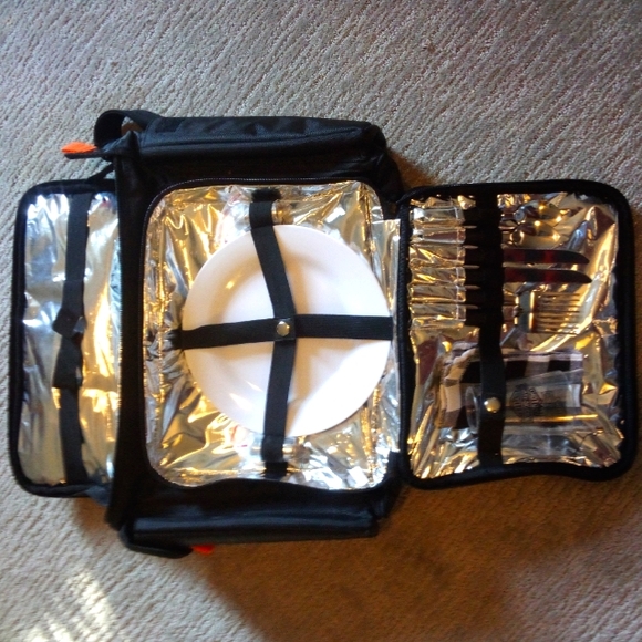 Picnic insulated basket Harley Davidson with service for two new no tags - Picture 3 of 12